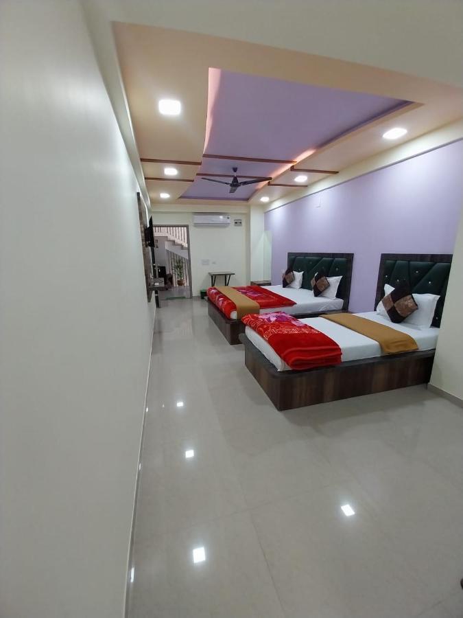 Hotel Ggc Inn Ахмедабад Экстерьер фото